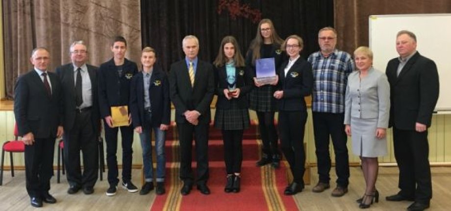 Širvintų krašto jaunųjų matematikų komandinis konkursas mokytojo Antano Kuliešiaus taurei laimėti