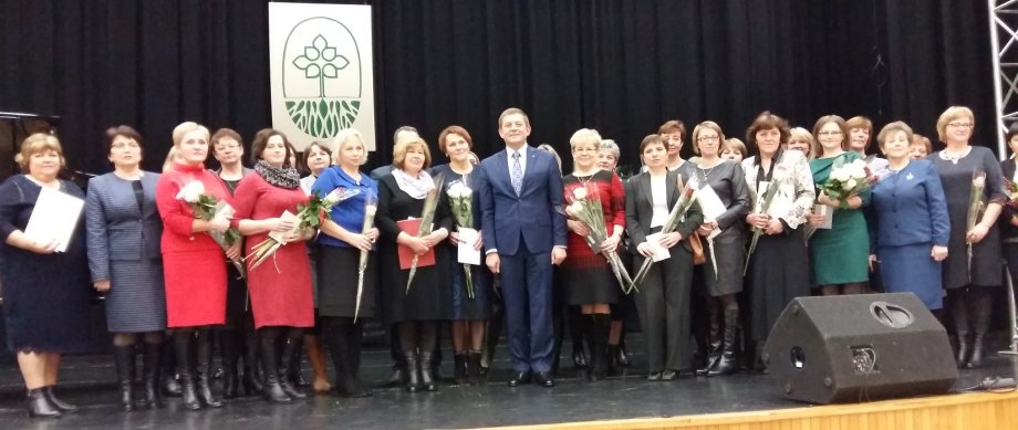Apdovanoti geriausi Šalčininkų rajono pedagogai ir mokyklos