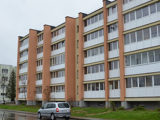 Šalčininkų rajono savivaldybės administracija skelbiamų derybų būdu perka butus, gyvenamuosius...