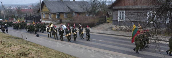 „Vardan tos Lietuvos džiugiai švęskime Kovo 11 - ąją!“