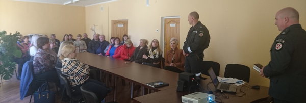 Pareigūnai susitiko su Kalesninkų gyventojais
