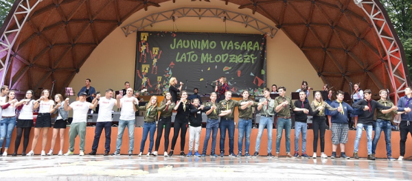 „Jaunimo vasara“ skelbia atostogų pabaigą