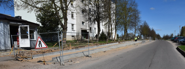 Trwa budowa ścieżki rowerowej i chodników w Solecznikach