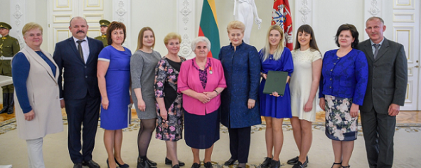 Odznaczenie dla Marii Matujzo z Koleśnik od Prezydent