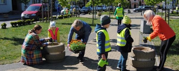 Akcija „Gražinu ir puošiu savo miestą”